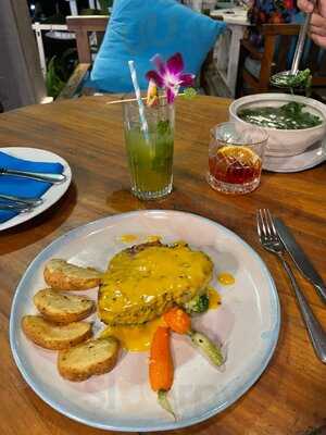 Nhà Hàng The Deckhouse