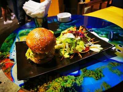 Dive Bar & Restaurant