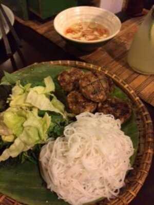 Nhà Hàng Chợ Phố