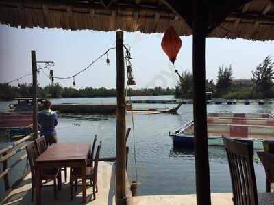 River Front Restaurant