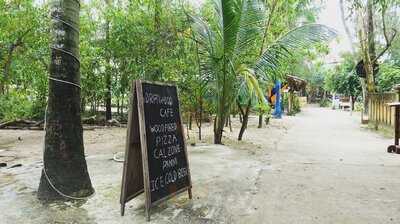 Driftwood Cafe