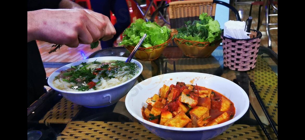 Tiến Thắm Restaurant