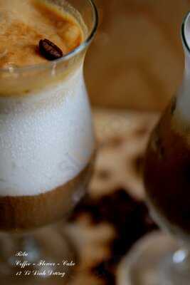 Rita Coffee Flower Cake