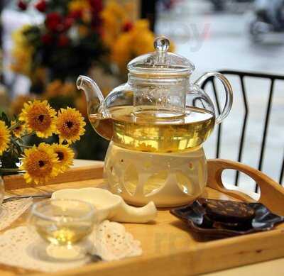 Rita Coffee Flower Cake