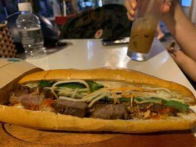 Sun's Banh Mi