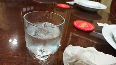 Nhà Hàng Thống Gia