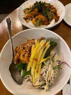 Nhà Hàng Sò Biển