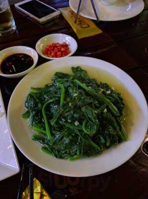 Nhà Hàng Cheering Beer Collection