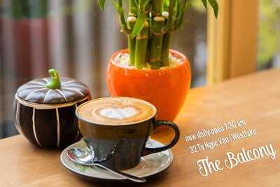 Quán The Balcony Coffee And Bakery