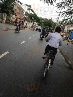 Om Cafe & Restaurant