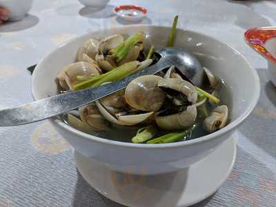 Hai Long Seafood Restaurant And Bar