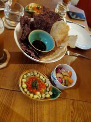 Joi I Tra Que Gardens