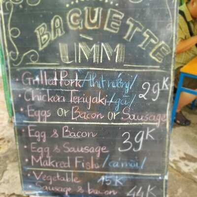 Ùmm - Banh Mi & Cafe