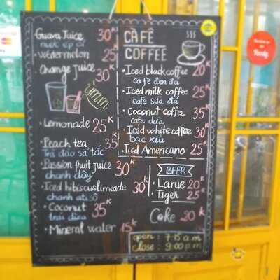 Ùmm - Banh Mi & Cafe