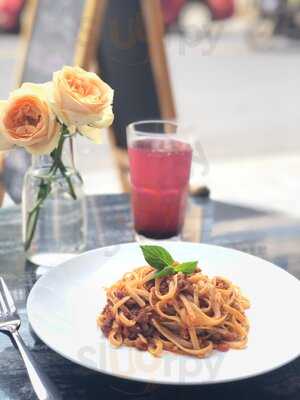 Community Cafe & Chocolate