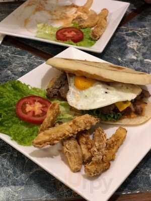 Community Cafe & Chocolate