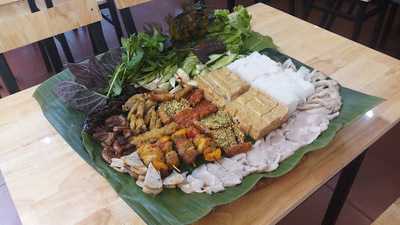 Ông Hoàng Bún Đậu