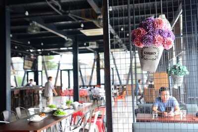 Senses Lounge & Nhà Hàng