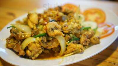 Nhop Nhep Hotpot & Barbecue