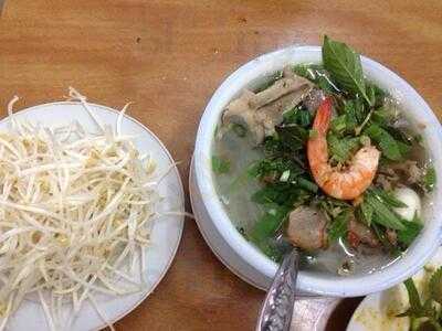 Quán Hủ Tiếu Nam Vang Quỳnh Anh