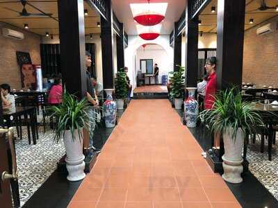 Nhà Hàng Cơm Niêu Niêu Đỏ