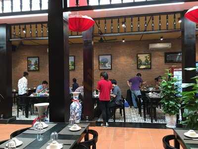 Nhà Hàng Cơm Niêu Niêu Đỏ