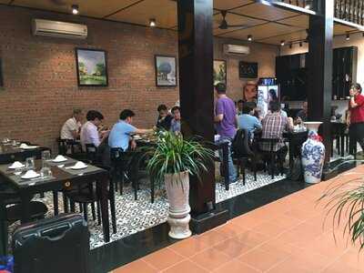 Nhà Hàng Cơm Niêu Niêu Đỏ