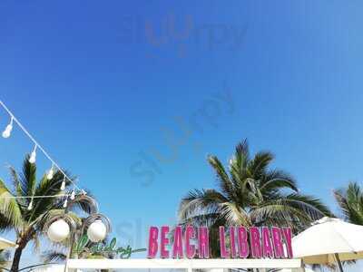 The Holiday – Beach Club