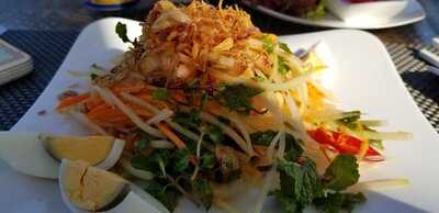 The Holiday – Beach Club