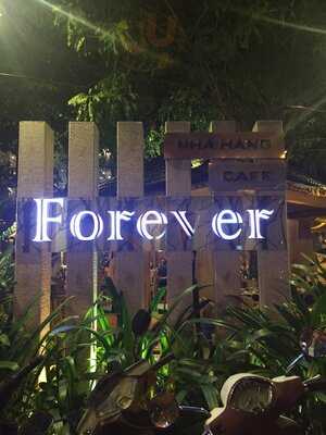 Nha Hang & Cafe Forever