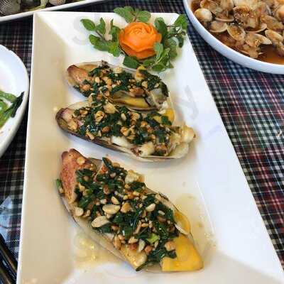 Nhà Hàng Hải Sản Lê Gia