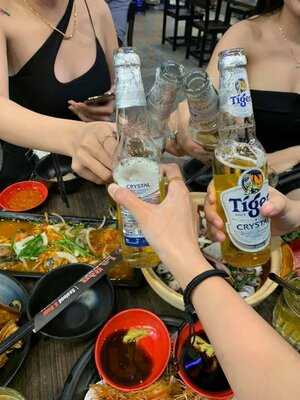 La Bàn Seafood & Beer