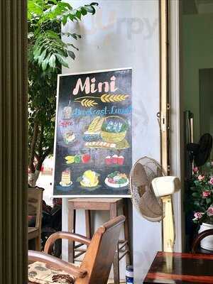 Quán Cà Phê & Ăn Sáng Mini