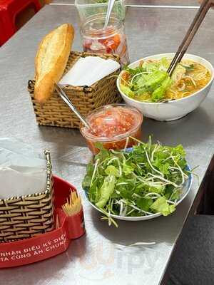 Bún Chả Cá Bà Hờn