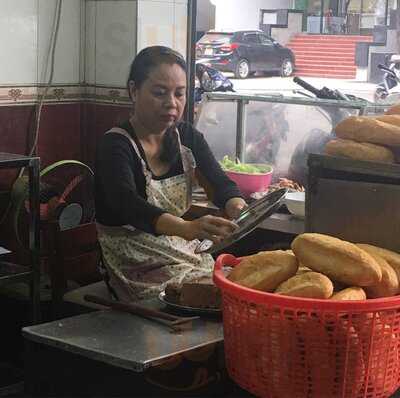 Bánh Mỳ Phố Huế