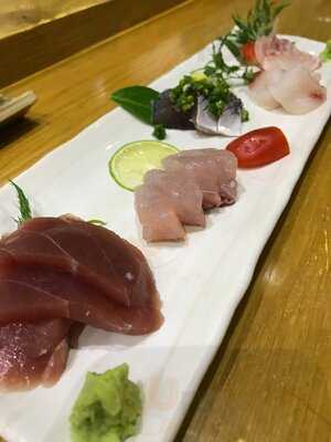 Nhà Hàng Sushiya No Saito