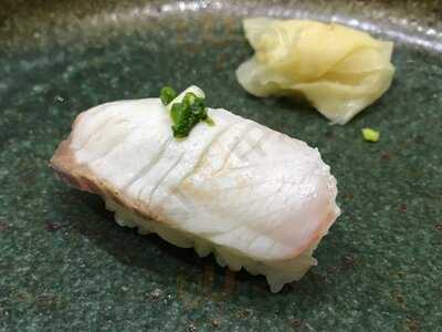 Nhà Hàng Sushiya No Saito