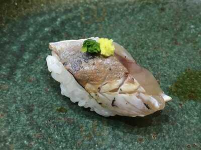 Nhà Hàng Sushiya No Saito