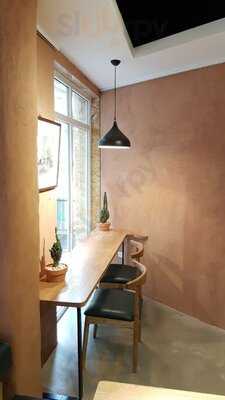 Habakuk X Dcodes Cafe