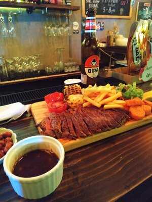 The Bem Saigon - Bia Thủ Công (bùi Viện)