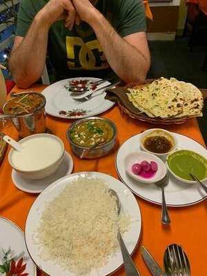 Nhà Hàng Ấn Độ Ganges