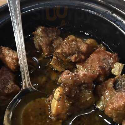 Nàng Gánh Restaurant