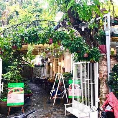 Nàng Gánh Restaurant