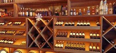 The Vault Bar & Lounge