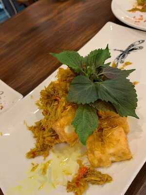 Nhà Hàng Zô Sài Gòn