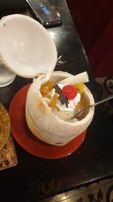 Bố Già: Kem - Cà Phê - Nhà Hàng