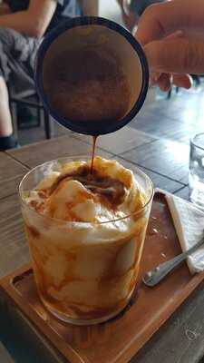 Phin Xanh Vietnamese Coffee & Tea