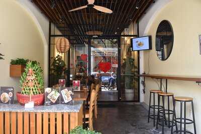 Cô Nguyễn Kitchen