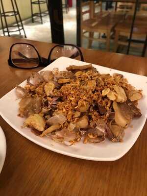 Cô Nguyễn Kitchen