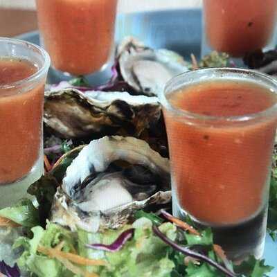 Nhà Hàng Dupre & Phòng Trà Nhạc Sống